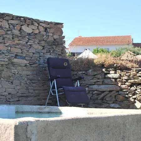 Casa Dos Primos * Muxagata (Vila Nova de Foz Coa)